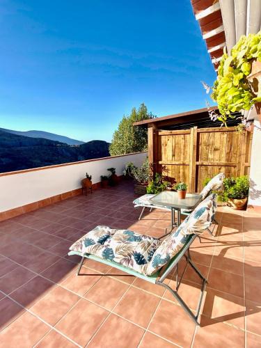 Lanjaron Apartment | Ático vistas a montaña