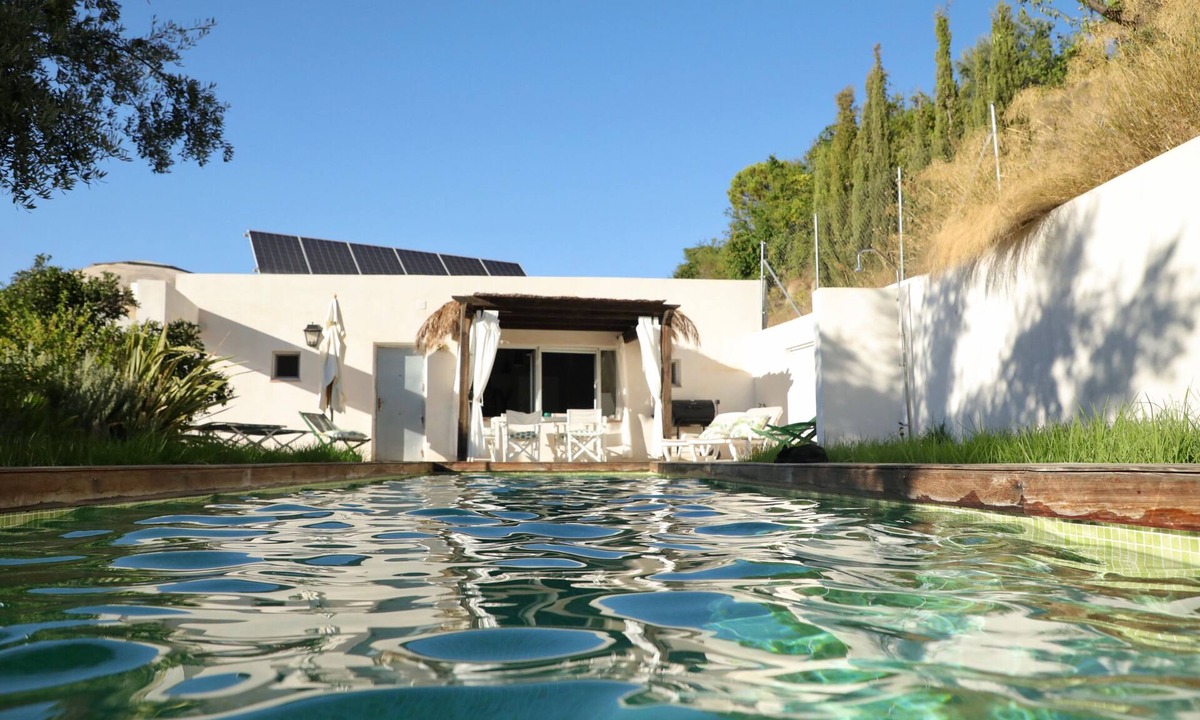 El Valle Cottage | 1 Bed Cottage - Sleeps 2 - Pool - Parking - Wifi