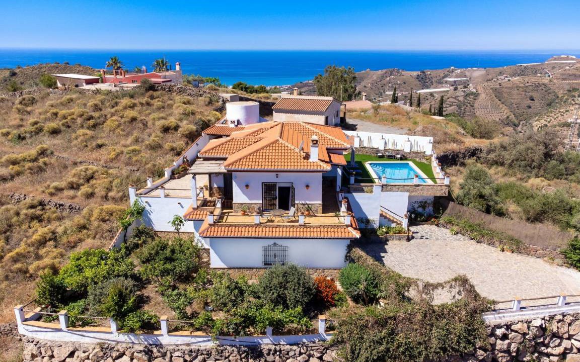 Torrox Villa | 110 m² Villa ∙ 3 bedrooms ∙ 6 guests