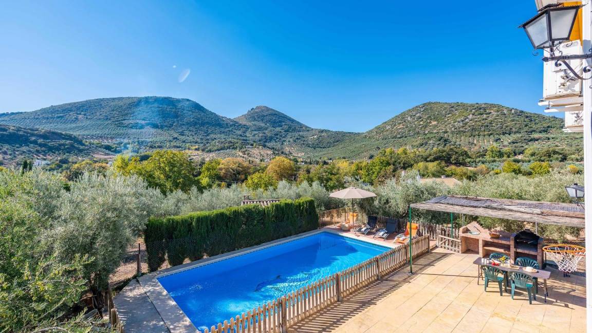 Carcabuey House | 180 m² House ∙ 5 bedrooms ∙ 12 guests