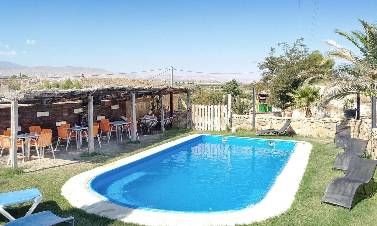 Baza House | 2 bedroom amazing home in Río de Baza