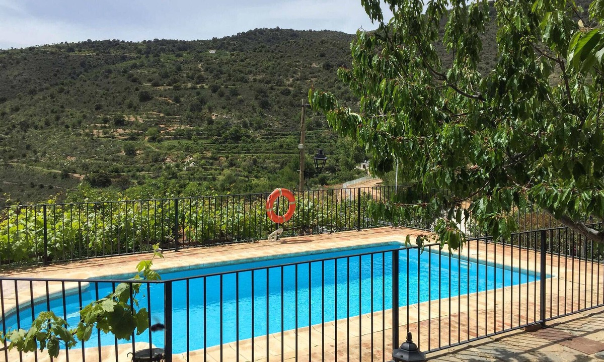 Laroya House | 2 bedroom beautiful home in LAROYA