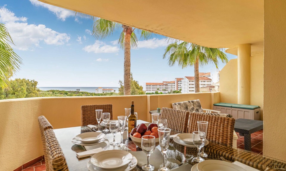 Puerto de la Duquesa Apartment | 2 bedroom cozy apartment in Manilva