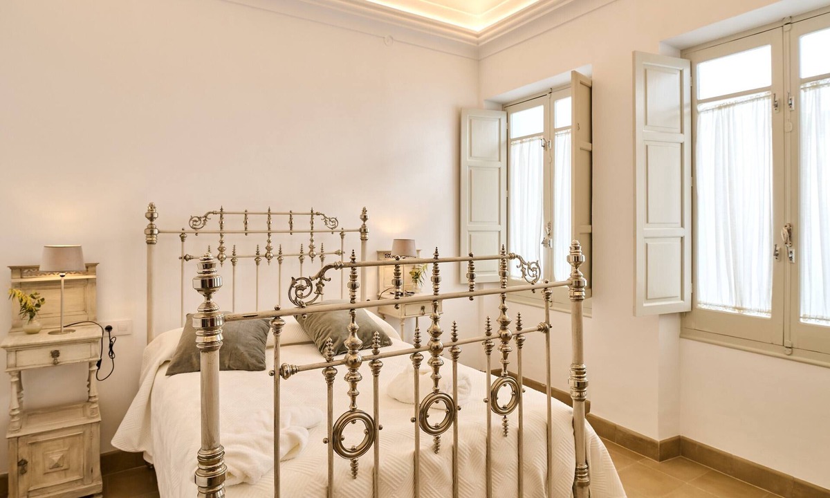 Espejo Apartment | 2 bedrooms and private bathroom, shared pool, Wi-Fi & air conditioning