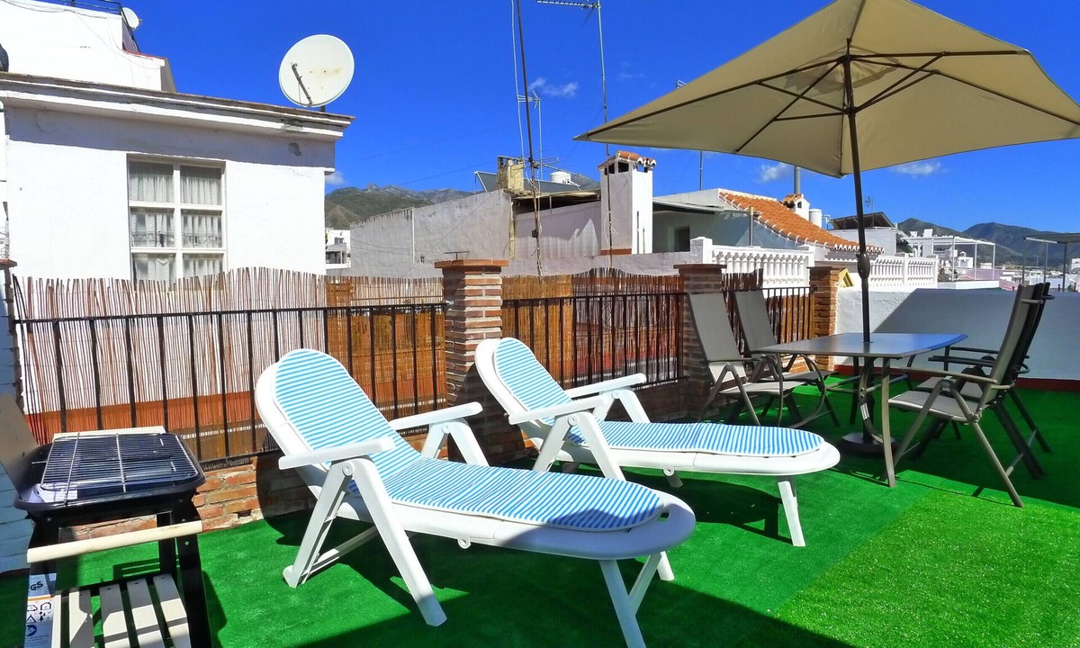 Nerja City Centre Apartment | 2 Bedrooms | Trancos | CG R1315