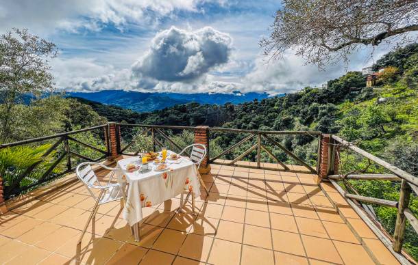 Algatocin House | 3 bedroom accommodation in Algatocin