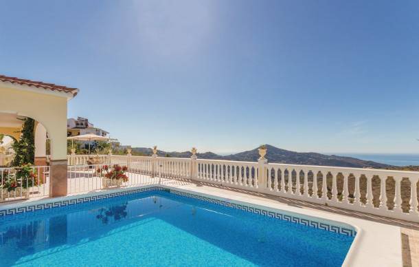 Corumbela House | 3 bedroom accommodation in Corumbela