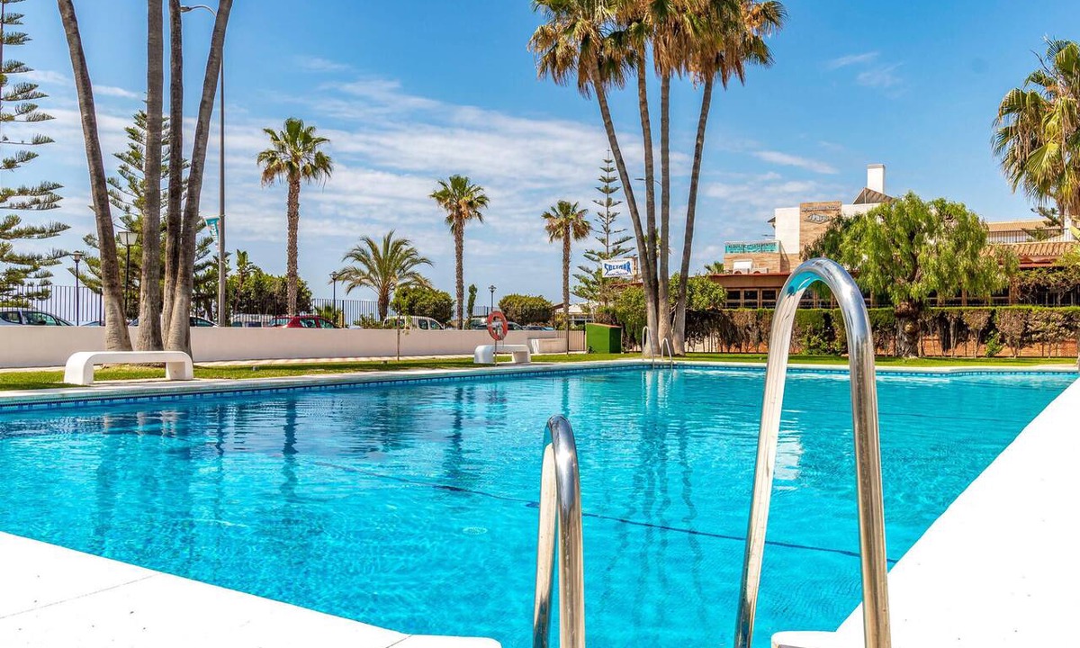 Benajarafe Apartment | 3 bedroom awesome apartment in Benajarafe