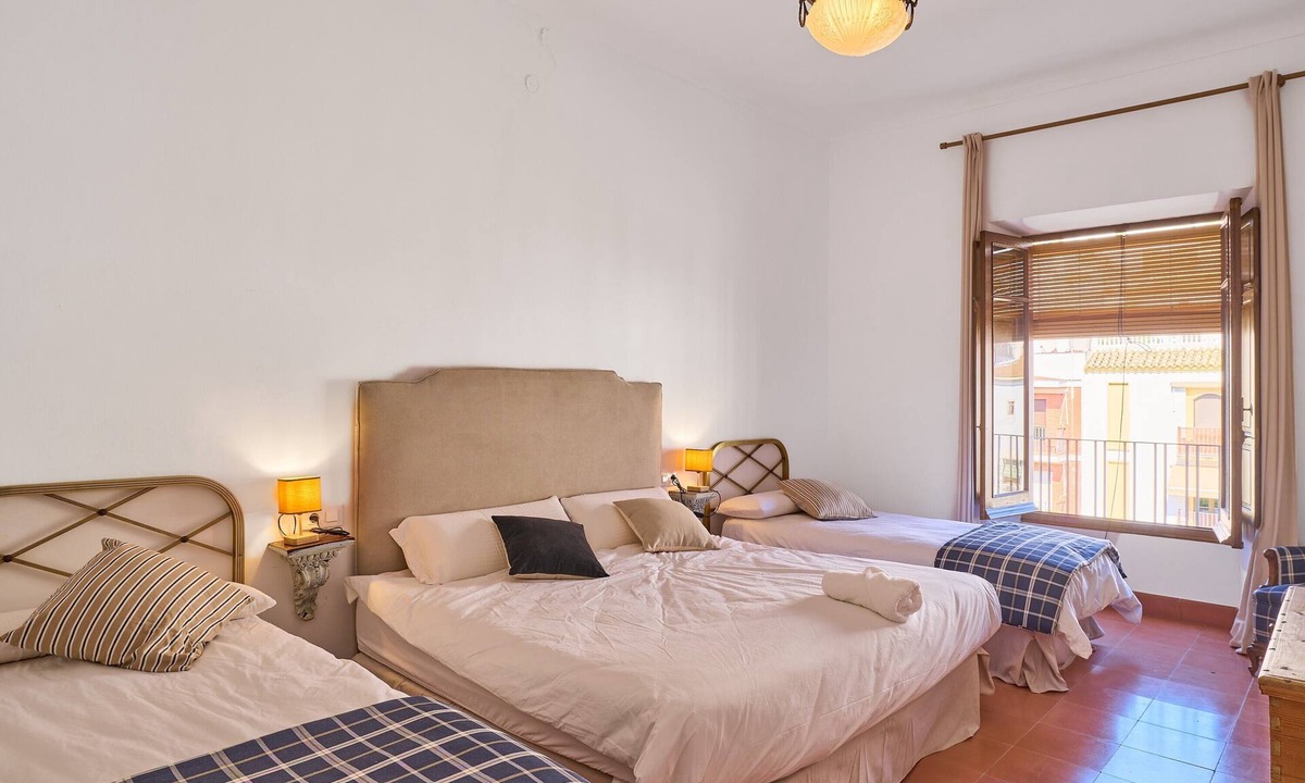 Espejo Apartment | 3 bedrooms and a private bathroom, with shared pool, Wi-Fi, and air conditioning