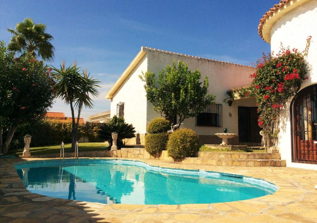 Benajarafe Villa | 3 bedrooms villa at Benajarafe 300 m away from the beach with sea view private pool and enclosed garden