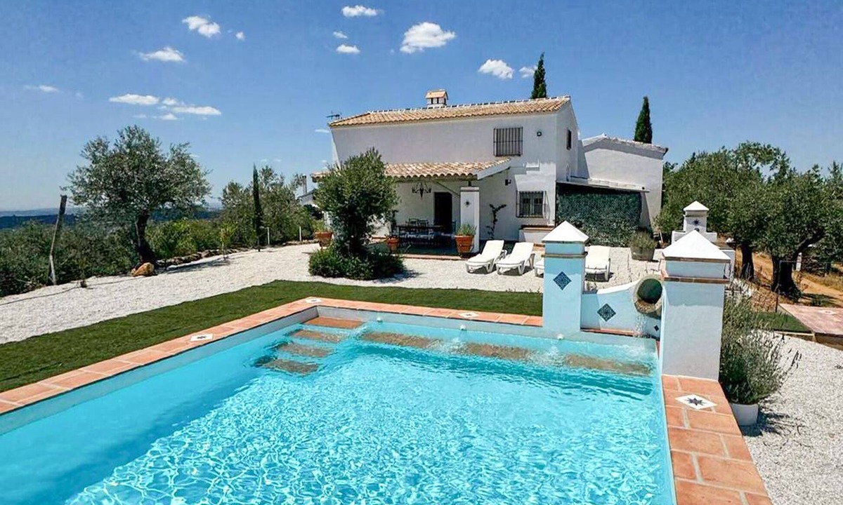 Constantina House | 4 bedroom awesome home in Constantina
