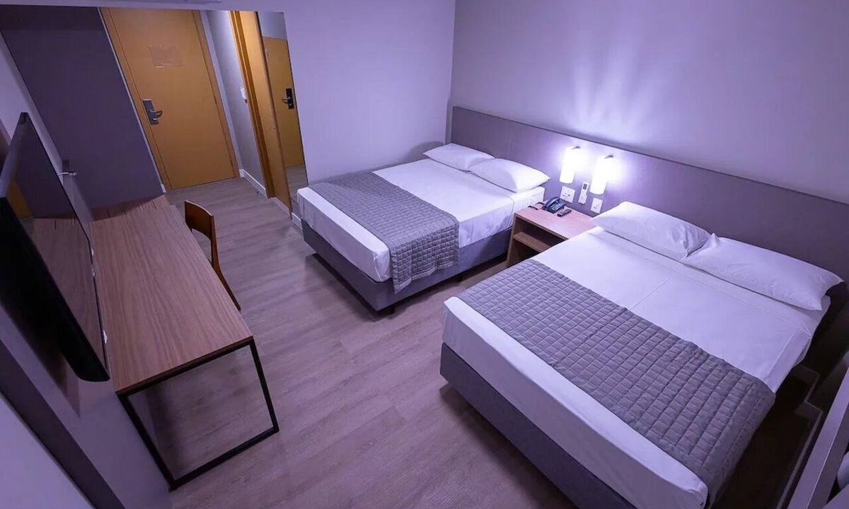 Centro Hotel | 4 Rooms for Big Groups & Families | 0.8 Mi from Beer Museum Blumenau