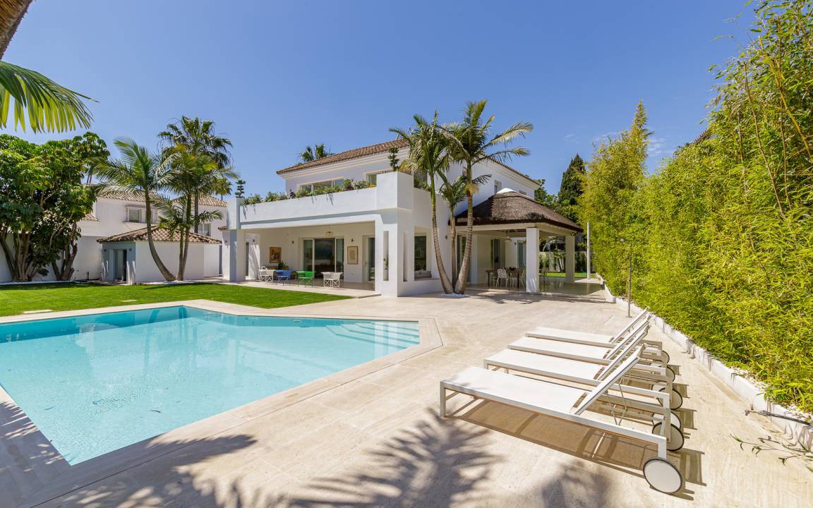Guadalmina House | 450 m² House ∙ 5 bedrooms ∙ 10 guests