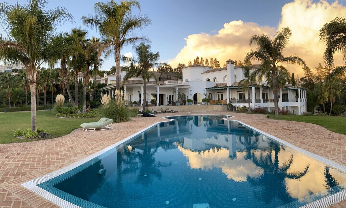 Benalup-Casas Vieja Villa | 48. Luxury Eco Villa with Pool, Jacuzzi & Daily Breakfast – Benalup