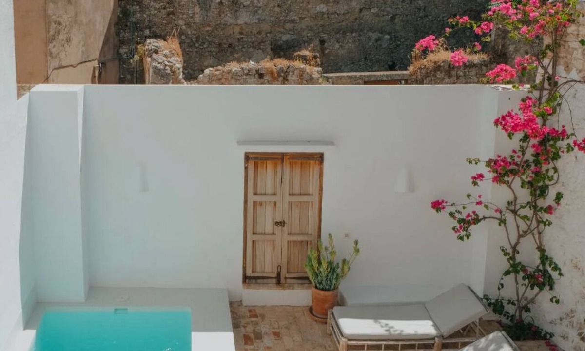 Zahara de la Sierra House | 5-bedroom designer villa with a pool | hiking | relaxation | nature | near Ronda