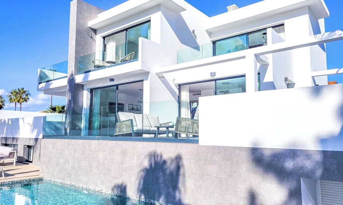 La Cala de Mijas Villa | 5-Bedroom Luxury Villa in Prime La Cala de Mijas – Walk to Beach, Golf & Dining