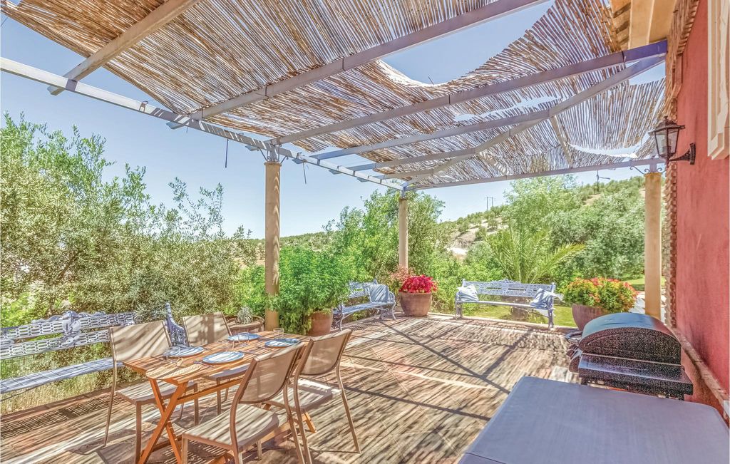 Baena House | 6 bedroom accommodation in Baena