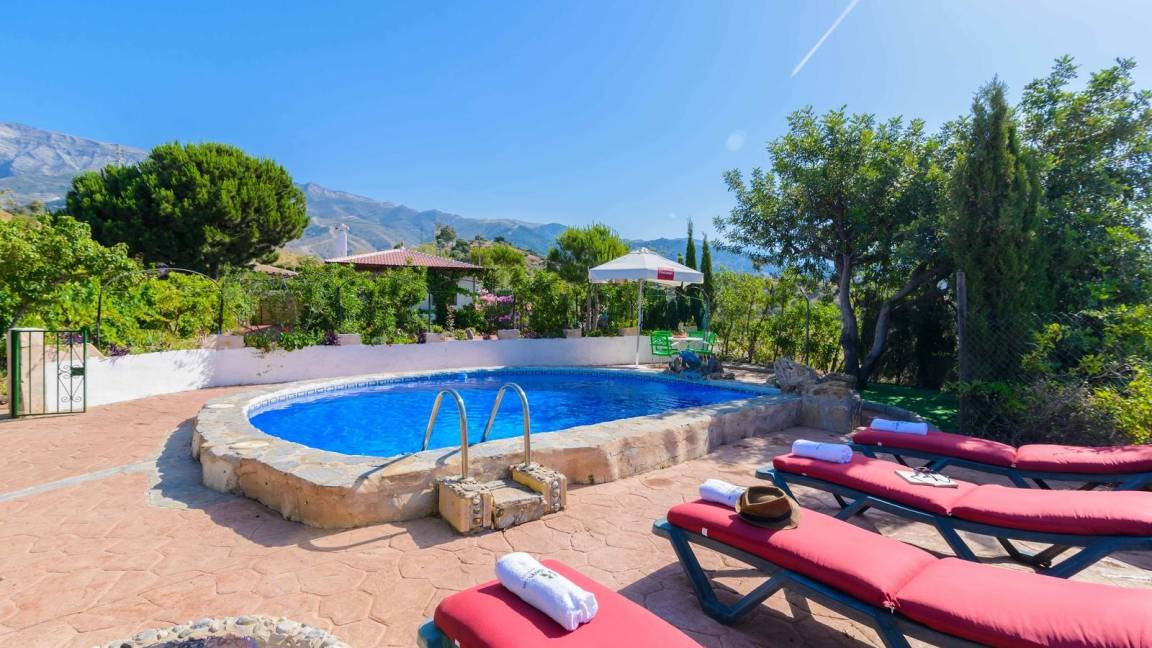Sedella House | 72 m² House ∙ 3 bedrooms ∙ 6 guests