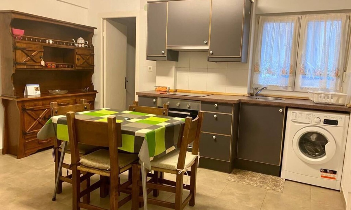 Erandio Condo | Acogedor Piso Junto a la ría de Bilbao