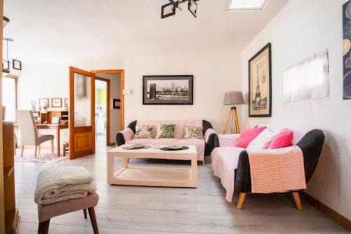 La Lastrilla House | Acogedora casa histórica en Segovia by CABANA Rentals