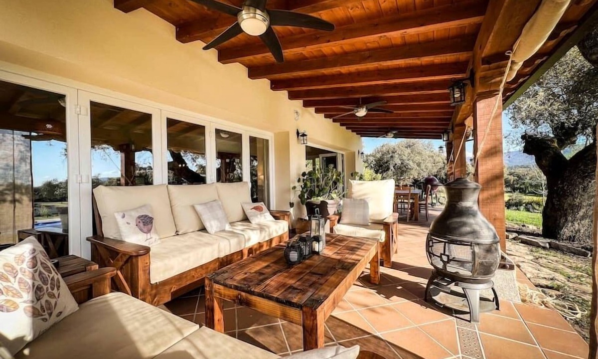 La Iglesuela House | Adorable chalet on a 2-hectare private estate