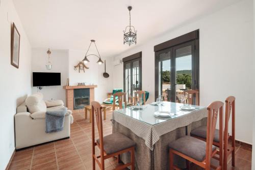 Hinojales Apartment | Agua De Mayo