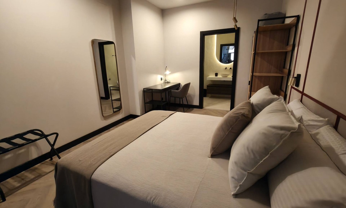 Badajoz Old Town Apartment | Alcanforero- Freshness and relaxation in the center of town