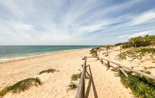 Rota Apartment | Amazing Apartment In Rota With Wifi