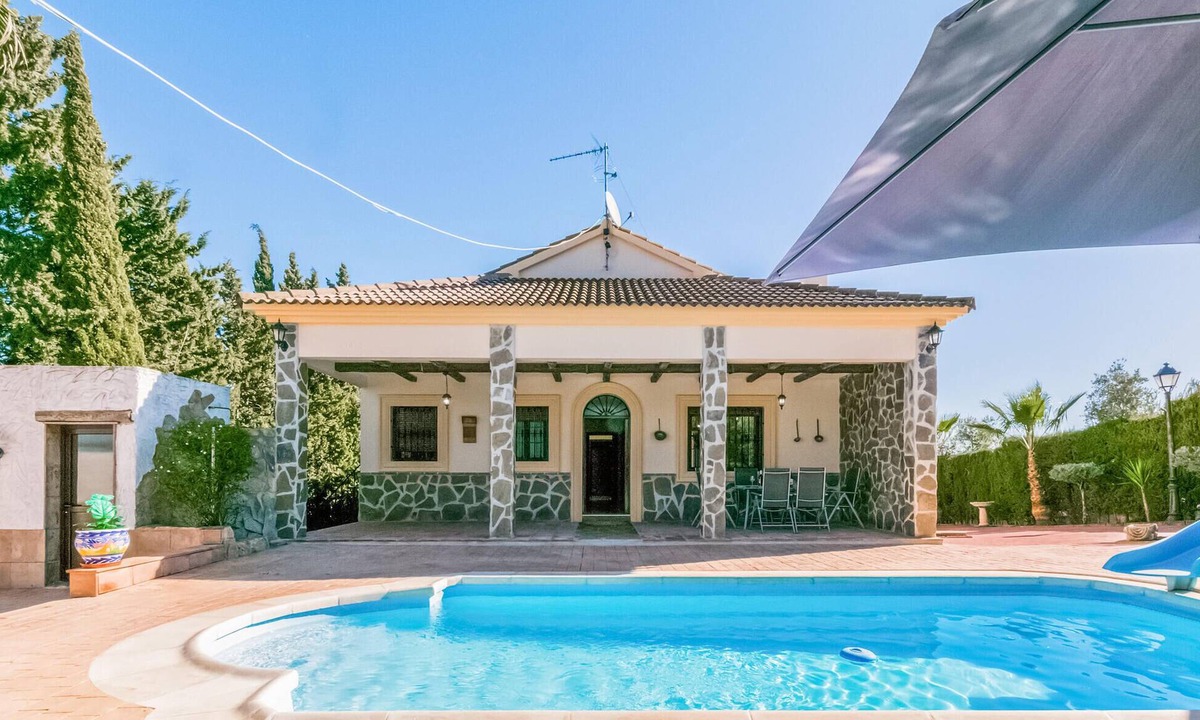 Casariche House | Amazing home in Casariche