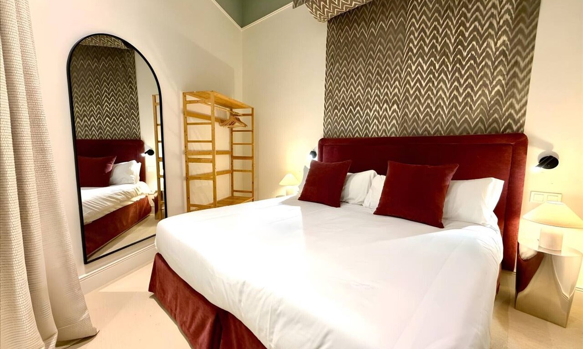 Feria Apartment | Andalusian Apartment in Seville with Patio and Equipped Kitchen