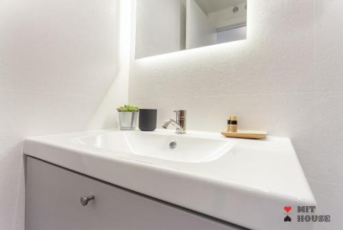 Atocha Apartment | Antonio Lopez en Madrid