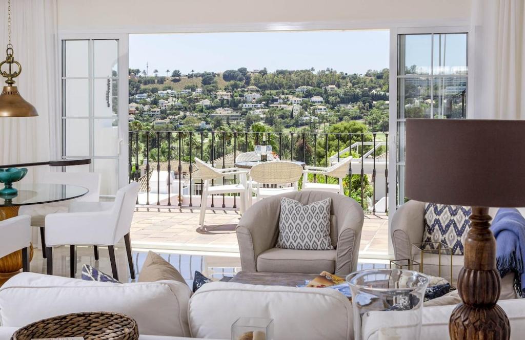 Marbella Apartment | AP116 - Casa Aloha I by Roomservices