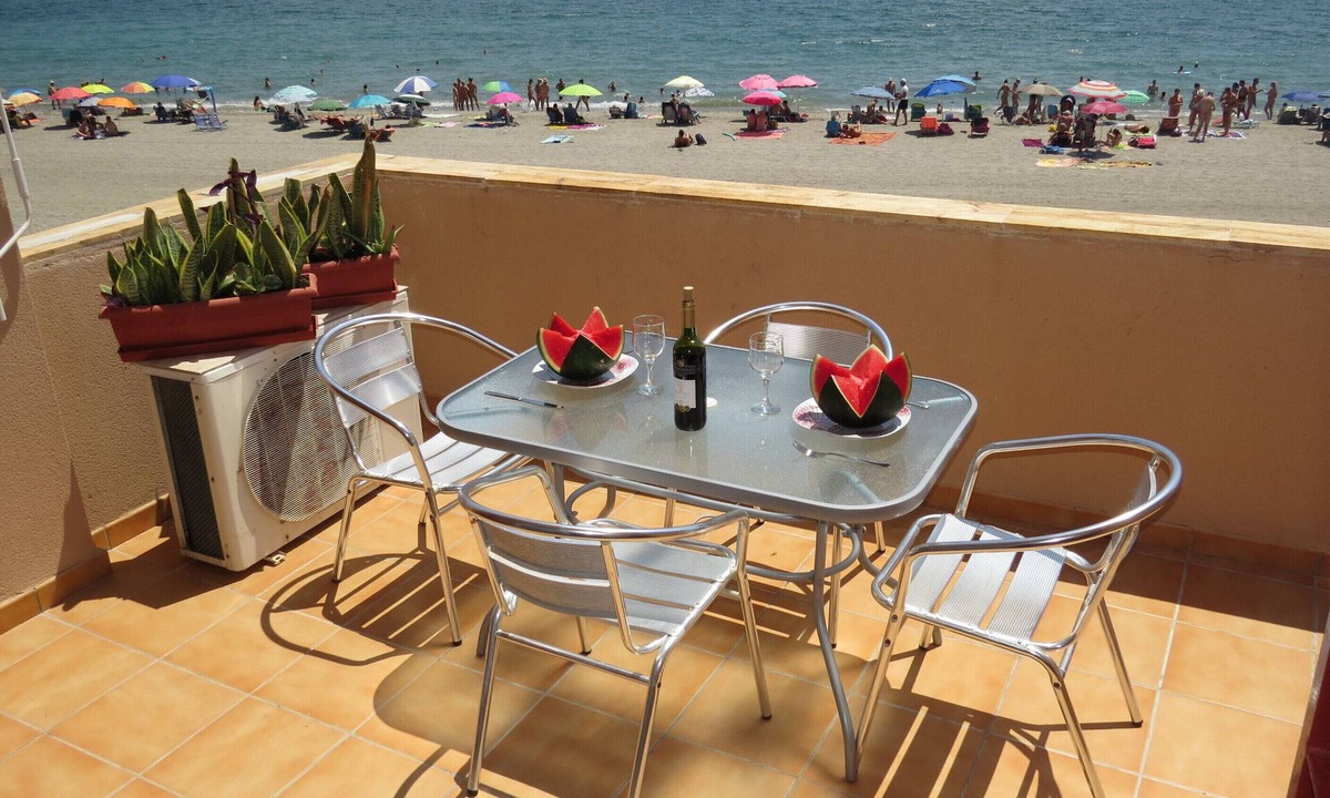 Vera Beach Apartment | Apart 68 - Naturist apartment in Vera, front beach view, sun and golf all year