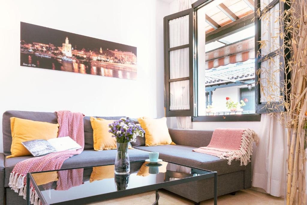 Alameda Apartment | Apartamento con encanto en patio sevillano (203)