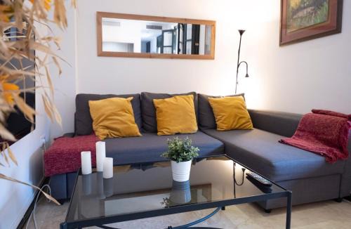 Alameda Apartment | Apartamento con encanto en patio sevillano (204)