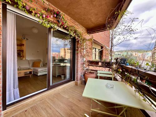 Zaidin Apartment | Apartamento Dalmases con Parking Gratis - Hermosas Vistas a Sierra Nevada