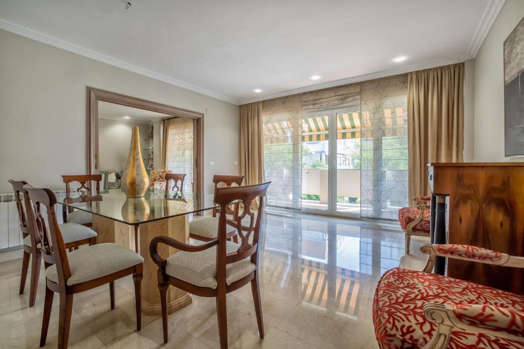 Distrito Norte Sierra Apartment | Apartamento Los Tilos & Parking & Piscina