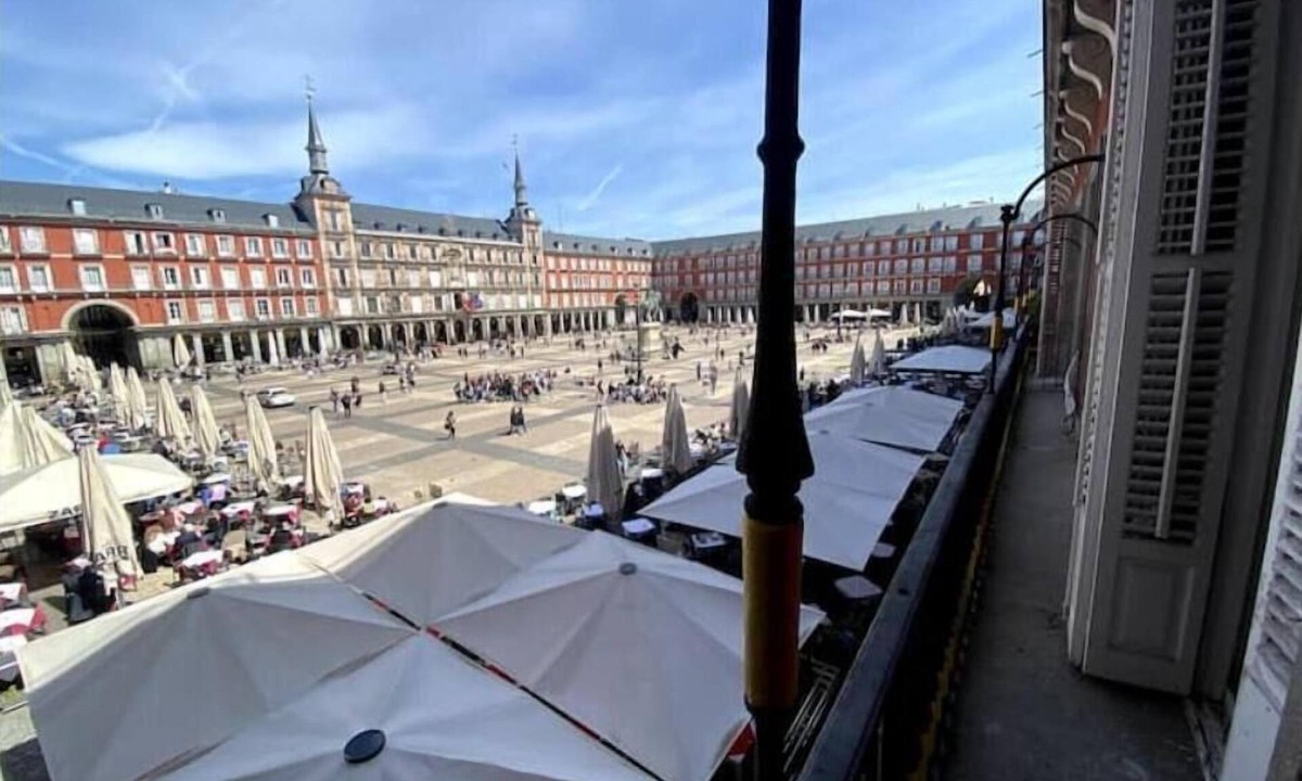 Sol Apartment | Apartamento/Madrid Centro/Vista a la Plaza Mayor