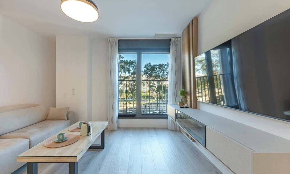 Palma-Palmilla Apartment | Apartamento Malaga Towers - DolmenGroup