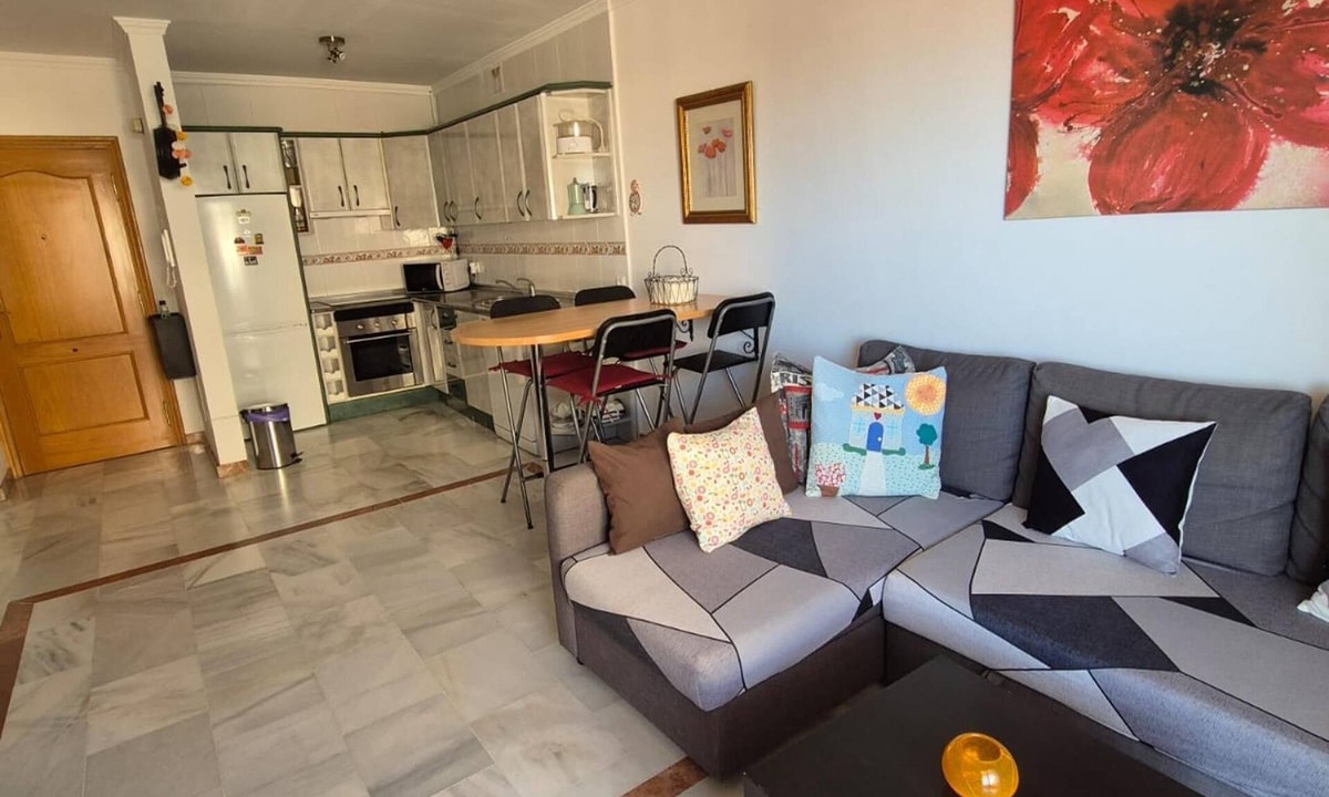 San Luis de Sabinillas Apartment | Apartamento Manilva con terraza y piscina