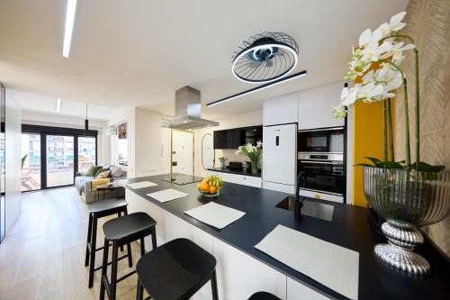 Diputacion de Cartagena Casco Apartment | Apartamento moderno para 5 con Parking y balcón en Cartagena centro