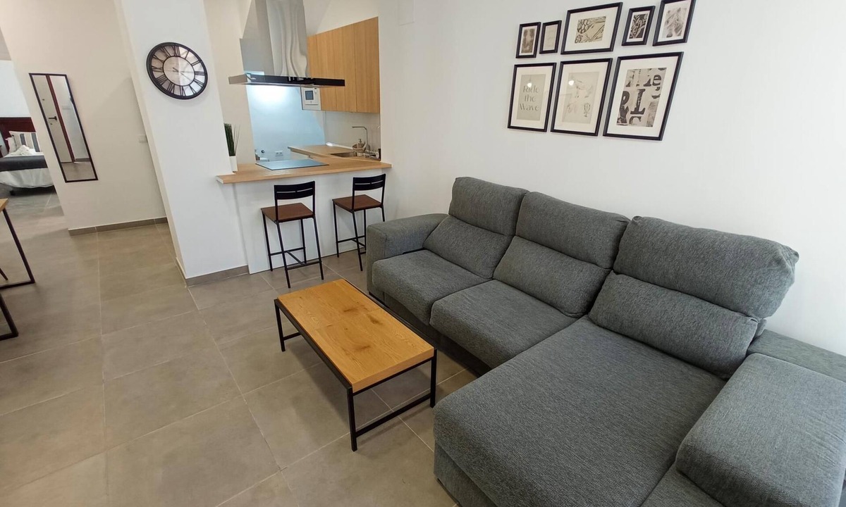 Valdeolleros Apartment | Apartamento Vial Norte A