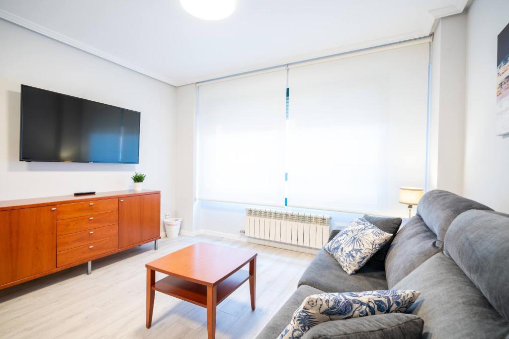Valladolid Apartment | Apartamentos GO - Génova Parquesol - Parking Gratuito