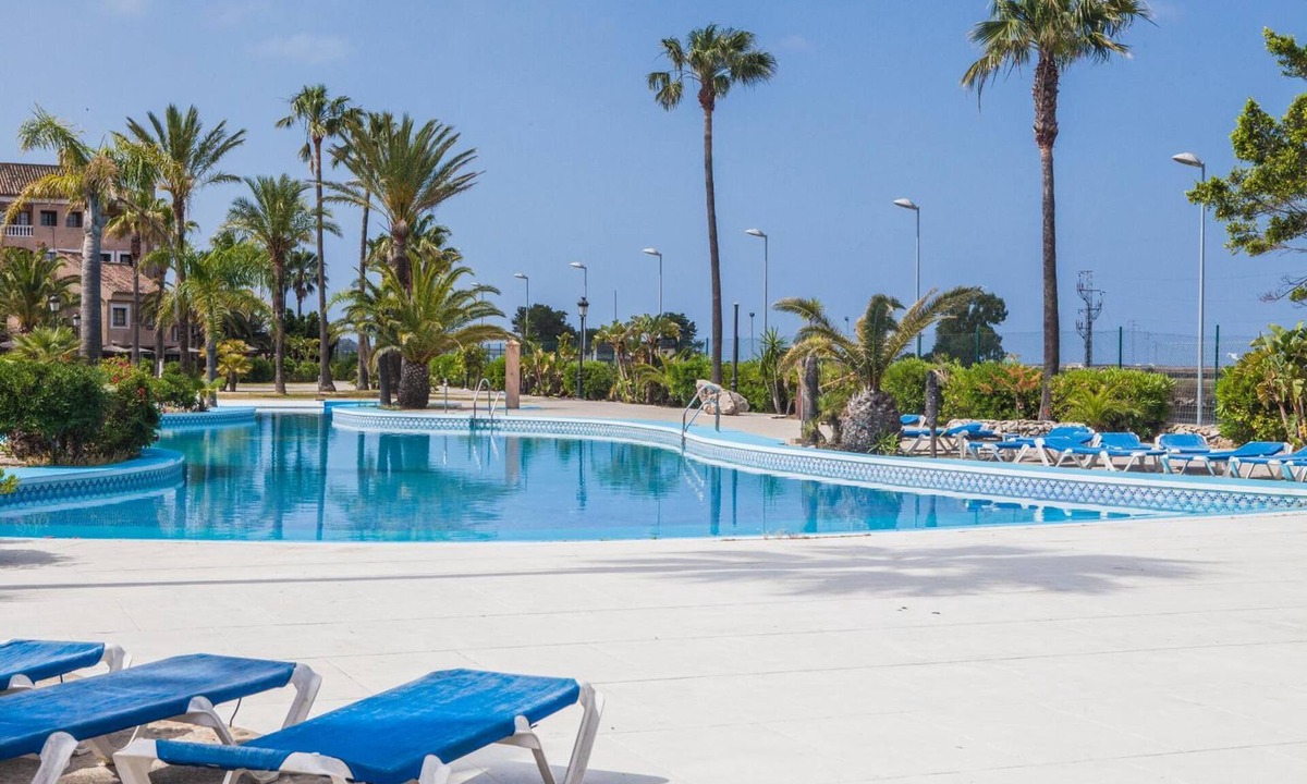 Centro Comercial Bahia Sur Apartment | Apartamentos Turísticos Bahía Sur