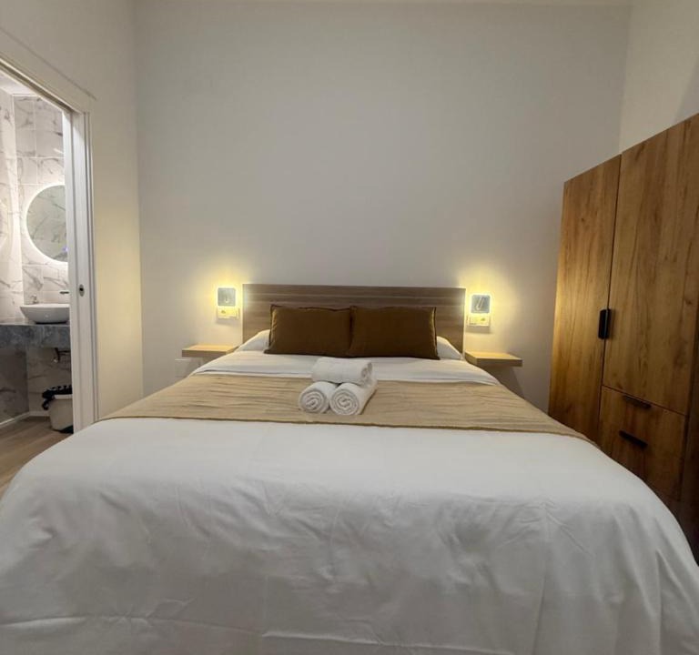Los Tilos Apartment | APARTAMENTOS ZONA 5 Justo al lado de la ESTACIÓN DE TREN Y BUS MARÍA ZAMBRANO