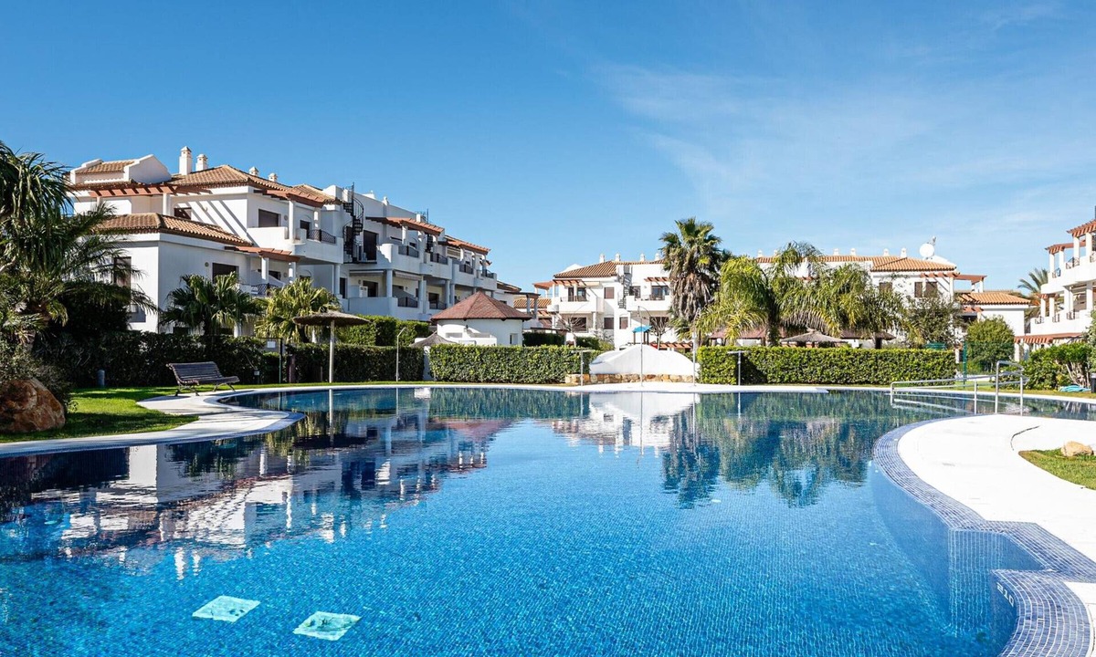 Poblado de Sancti Petri Apartment | Apartment with garden in Chiclana, near the beach