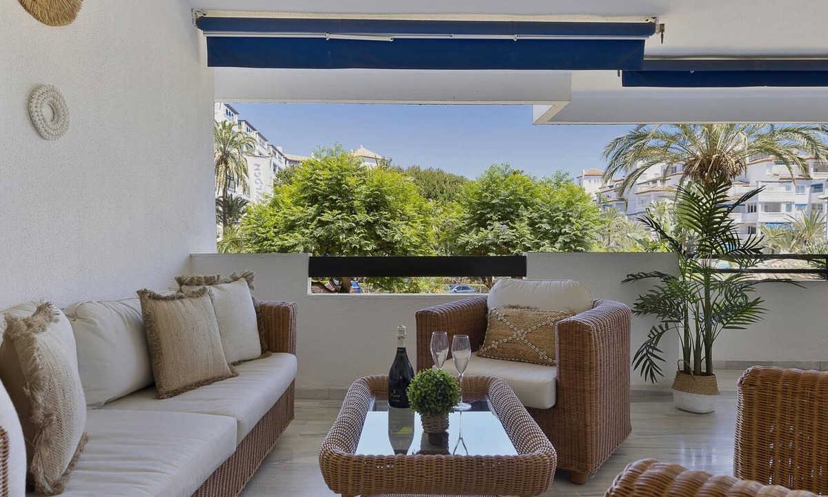 Puerto Banus Apartment | Apartment in Medina Garden for 4 people | 711