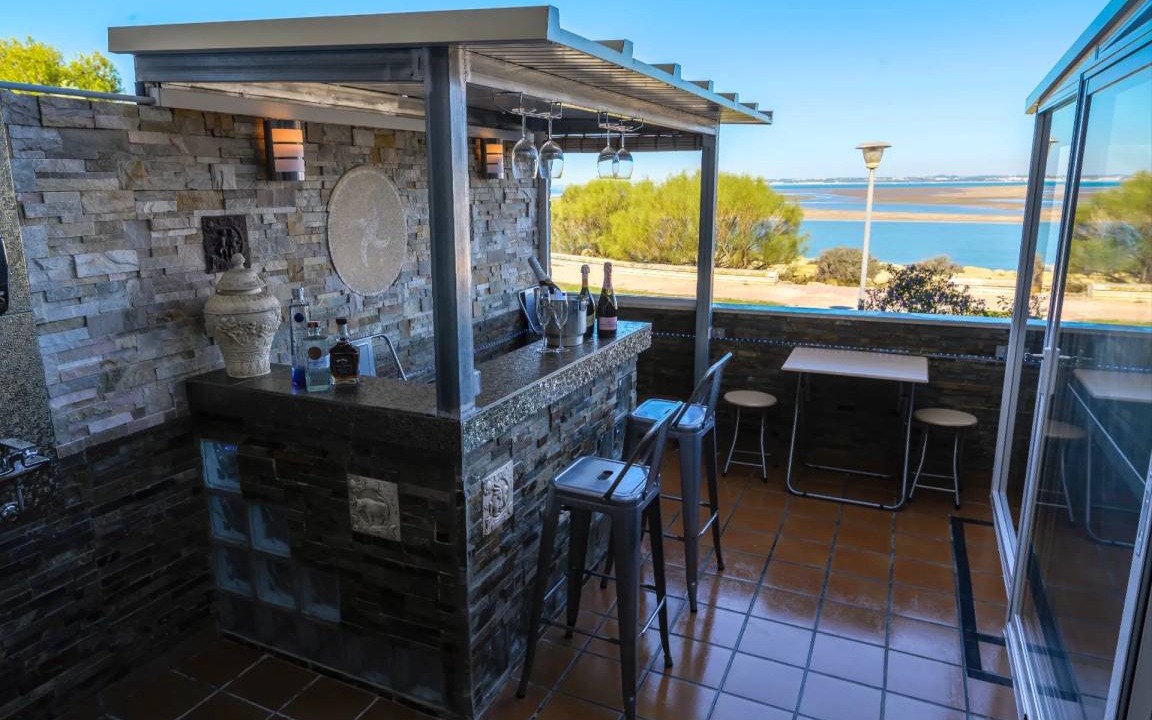 Barriada del Rio San Pedro Apartment | Apartment ∙ 2 bedrooms ∙ 4 guests