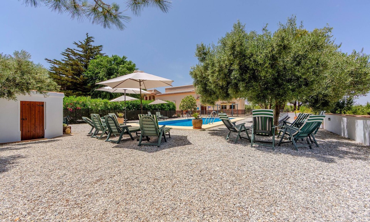 Velez Rubio Apartment | Apartment 'Apartamento Membrillo' with Mountain View, Wi-Fi and Air Conditioning