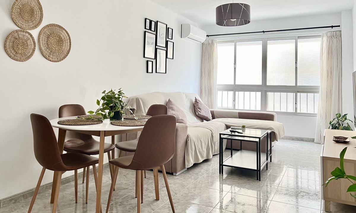 Los Tilos Apartment | Apartment-Budget-Ensuite with Shower-No view
